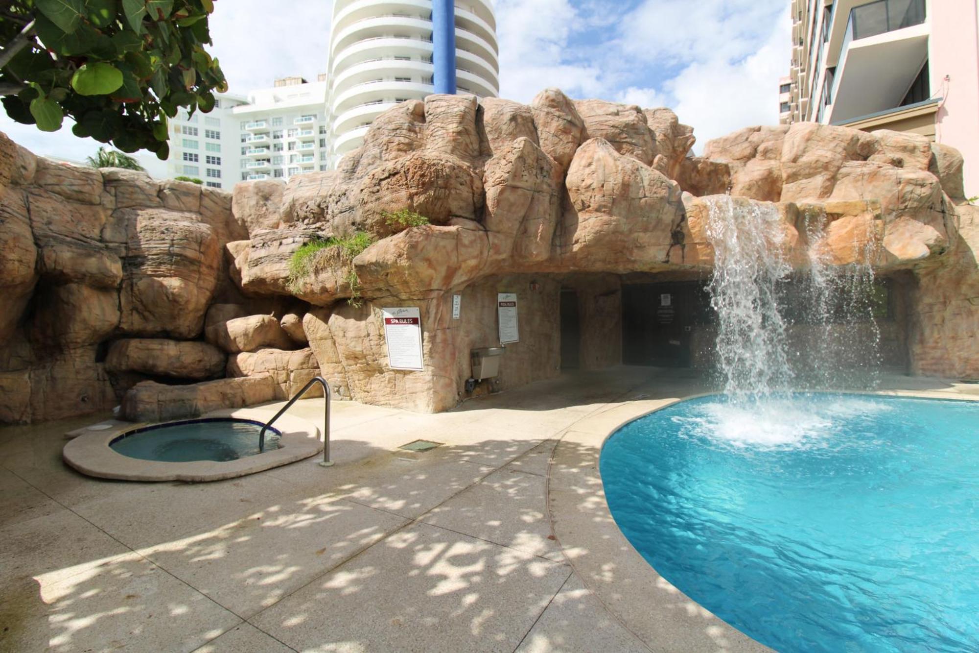 Hébergement de vacances Castle 835 Oceanview On With Pool, Gym, Bars, And Free Parking